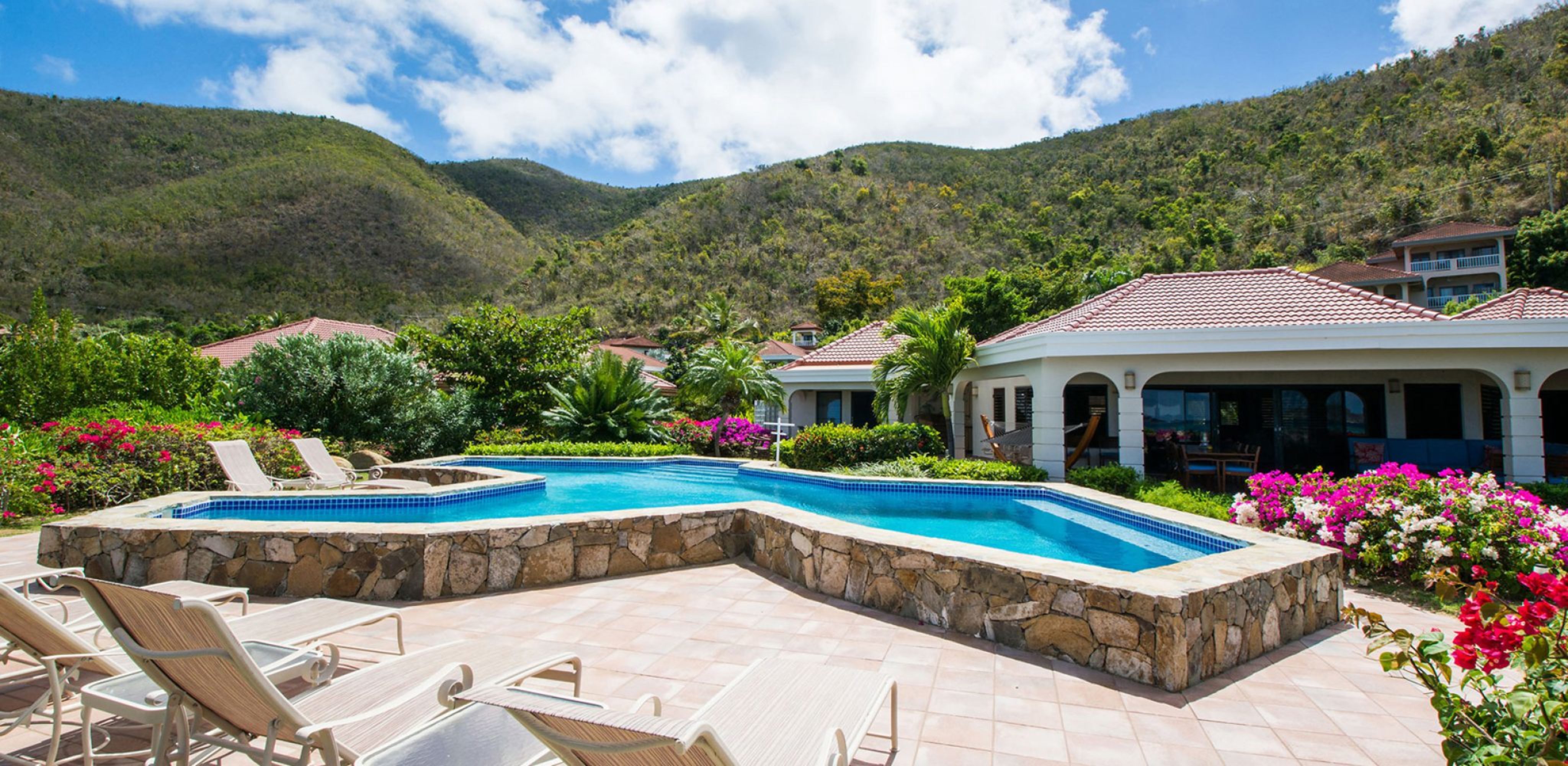 Sandcastle, Mahoe Bay - 5-bed Beachfront - VG Villas - Best of BVI